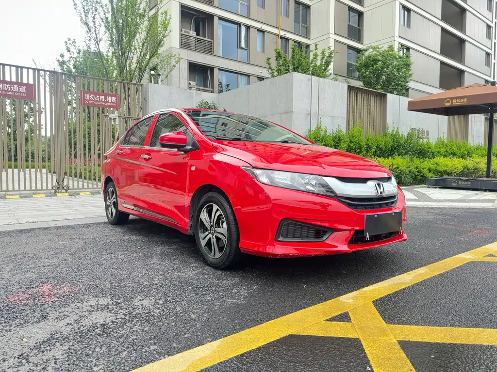 Fengfan 2015 1.5L CVT Comfort Edition купить на сайте DeffCars