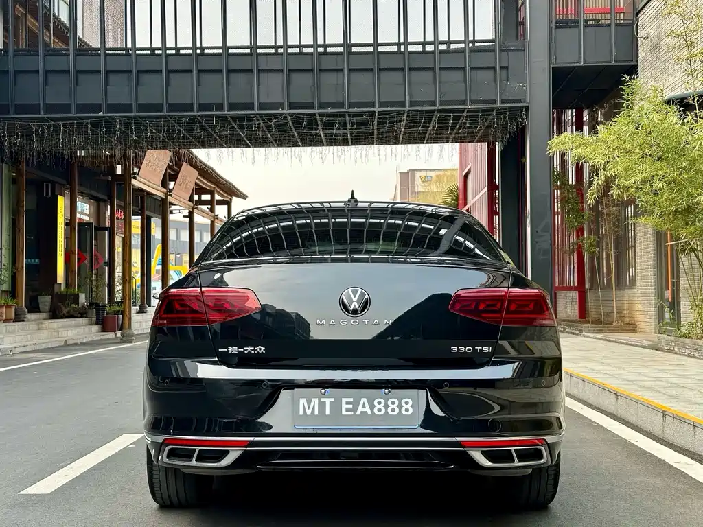 Magotan 2023 2 million commemorative edition 330TSI DSG luxury model купить на сайте DeffCars