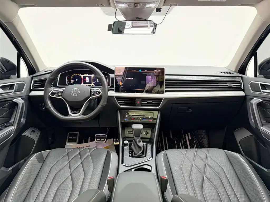Tiguan L 2024 330TSI automatic two-wheel drive R-Line version купить на сайте DeffCars