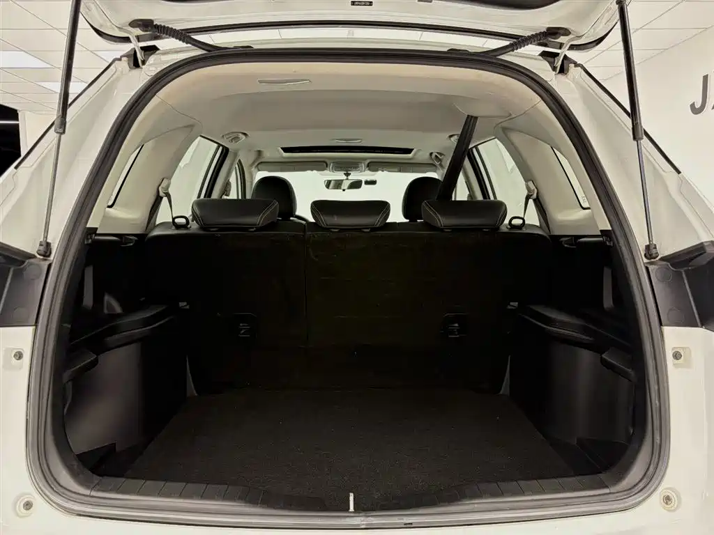 Haval M6 2021 PLUS 1.5T DCT luxury smart connected model купить на сайте DeffCars