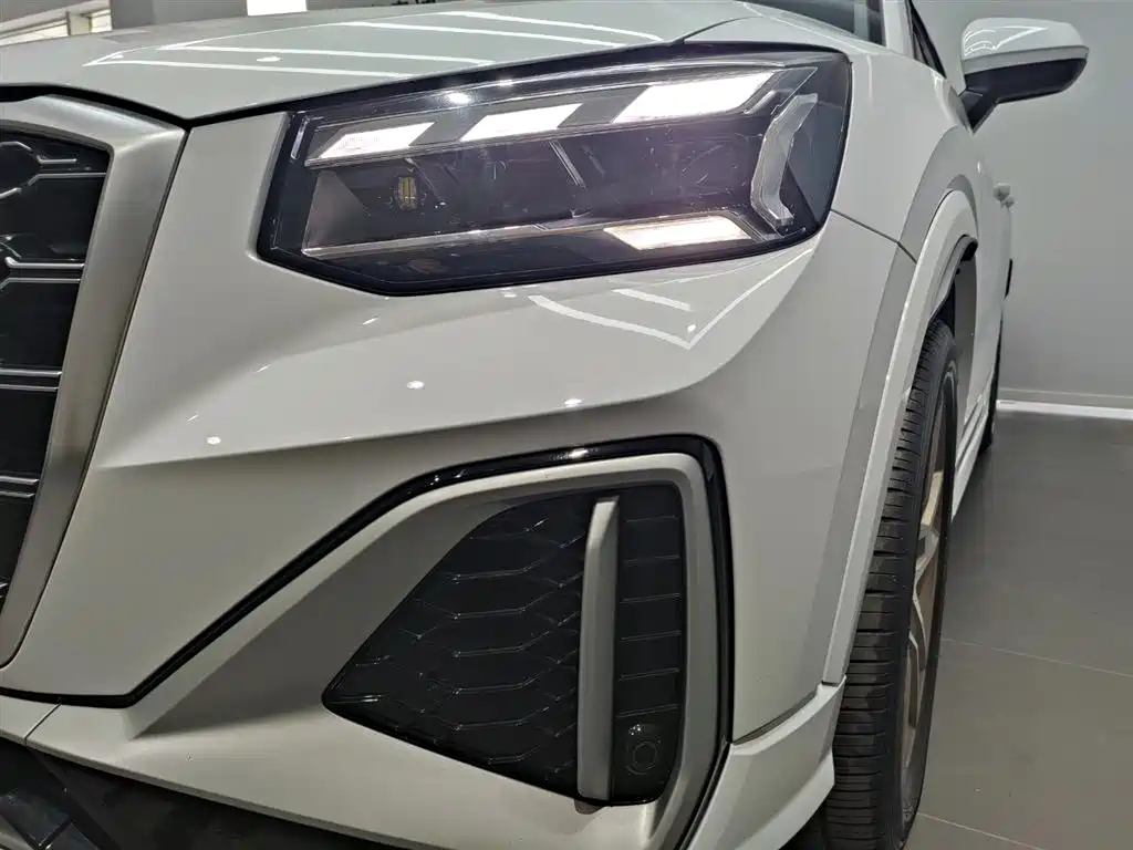 Audi Q2L 2024 35TFSI fashionable and dynamic купить на сайте DeffCars