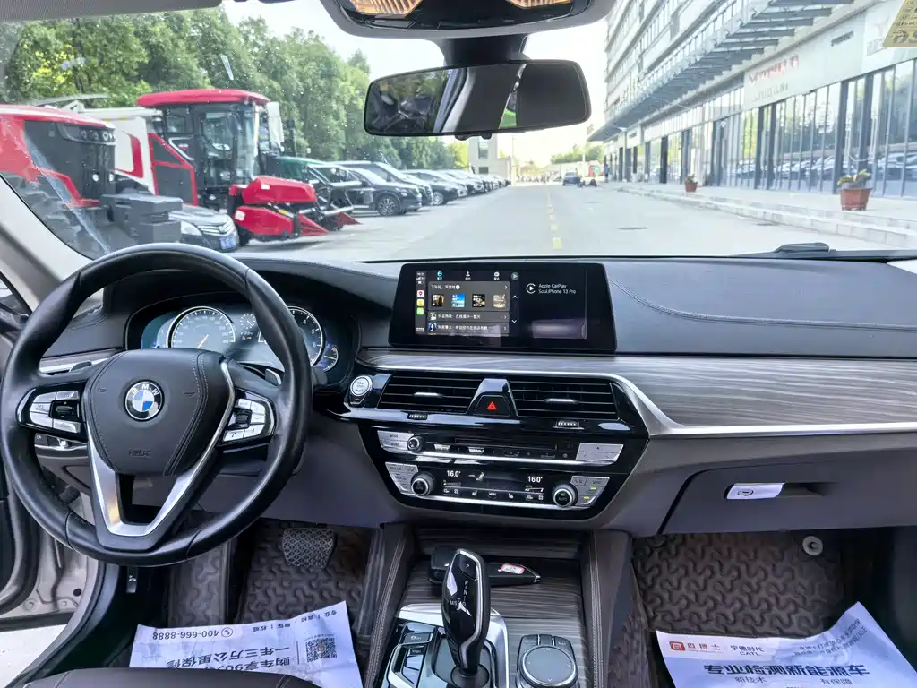 BMW 5 Series 2018 Facelift 530Li Exclusive Luxury Package купить на сайте DeffCars