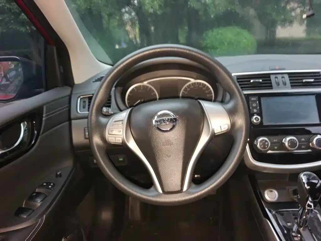Tiida 2016 1.6L CVT Smart Travel Edition купить на сайте DeffCars