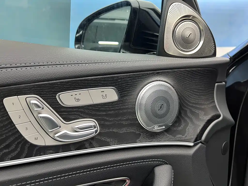 Mercedes-Benz E-Class 2018 E 300 L Sporty and Stylish купить на сайте DeffCars