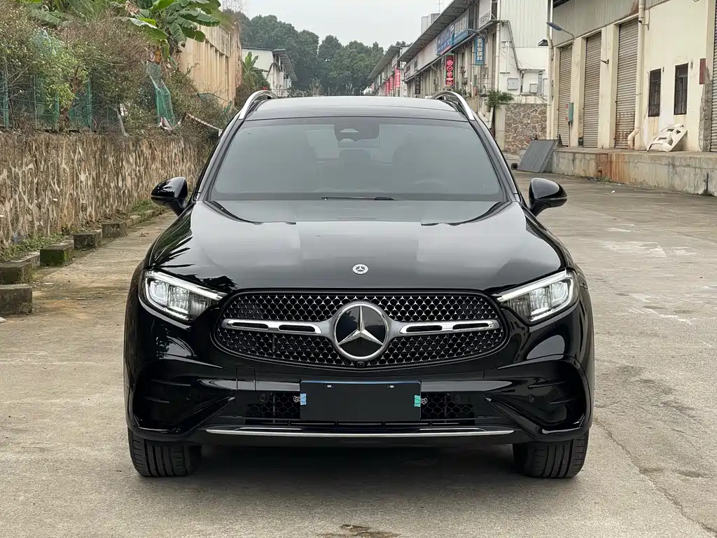 Mercedes-Benz GLC 2024 GLC 260 L 4MATIC luxury model 5 seats купить на сайте DeffCars