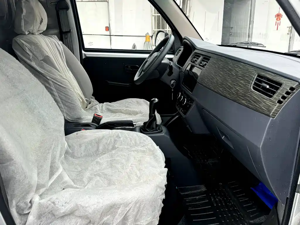 Hiace X30 2024 1.5L wealth van 2/5 seats front air conditioner купить на сайте DeffCars