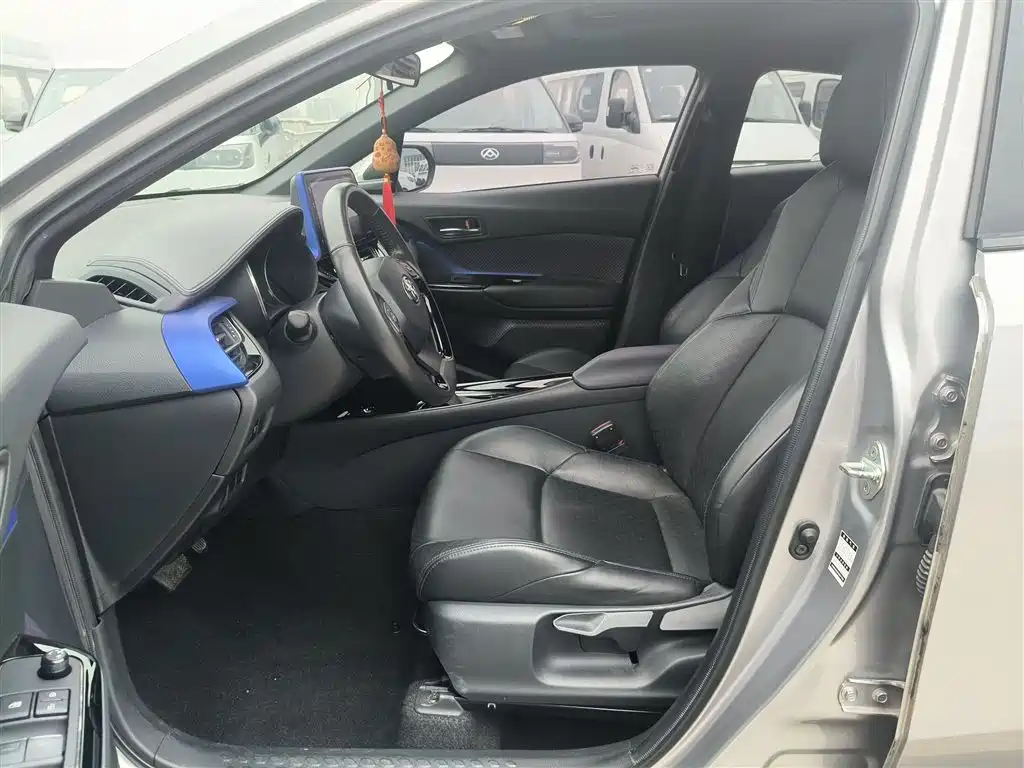 Yize IZOA 2018 2.0L Yichi Edition National VI купить на сайте DeffCars