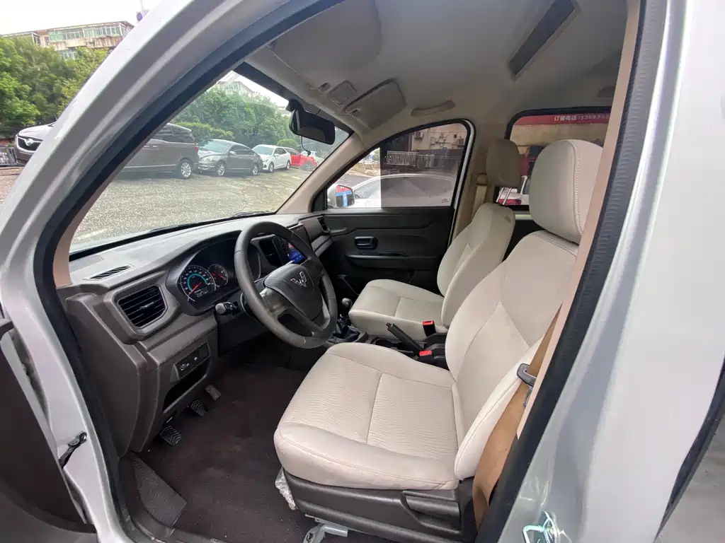 Hongguang V 2021 1.5L Jinxiang Edition LAR купить на сайте DeffCars