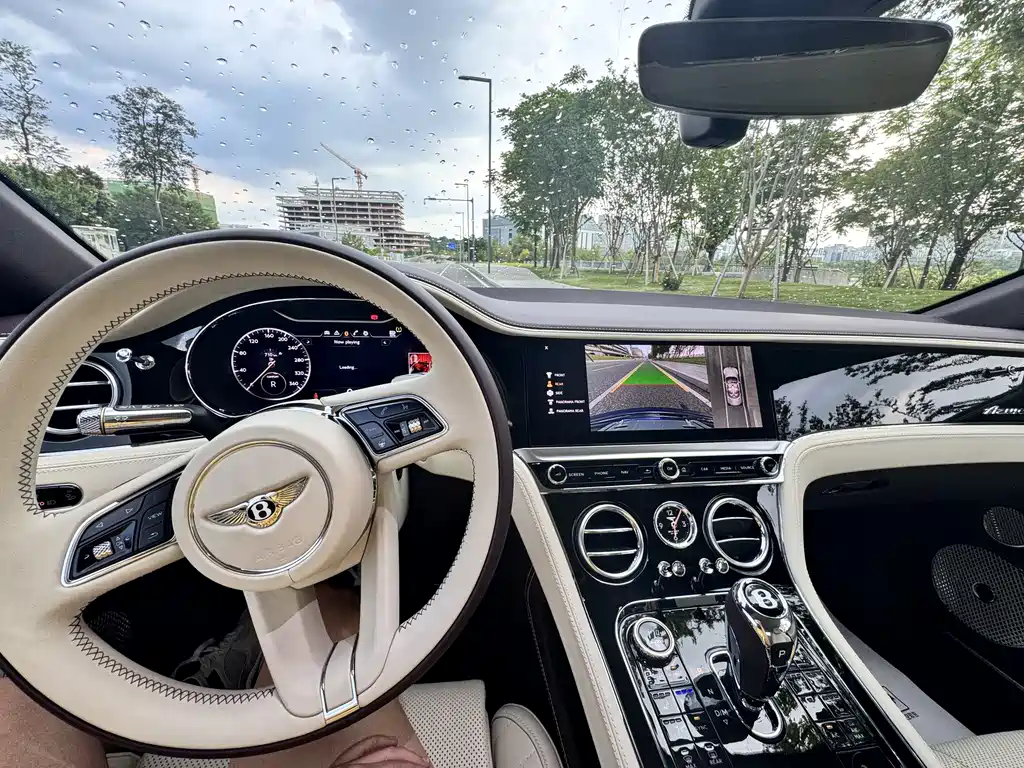 Continental 2023 4.0T GT V8 Convertible Yadu Edition купить на сайте DeffCars