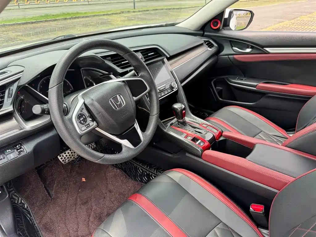 Civic 2019 220TURBO CVT combustion version National VI купить на сайте DeffCars