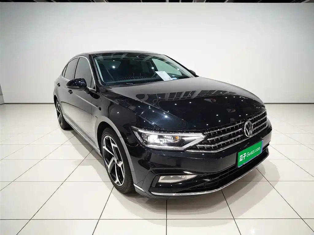 Magotan 2023 2 million commemorative edition 330TSI DSG leading model купить на сайте DeffCars