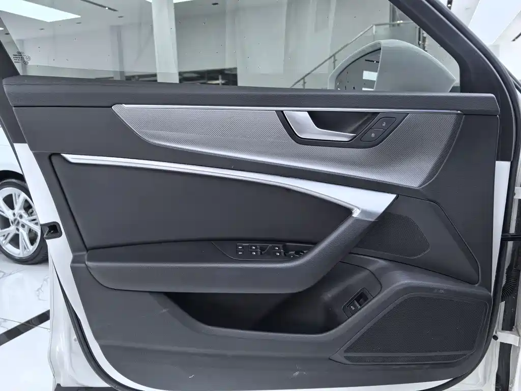 Audi A6L 2021 45 TFSI Premium Dynamic Model купить на сайте DeffCars
