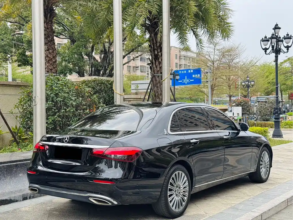 Mercedes-Benz E-Class 2023 E 300 L Luxury Model купить на сайте DeffCars