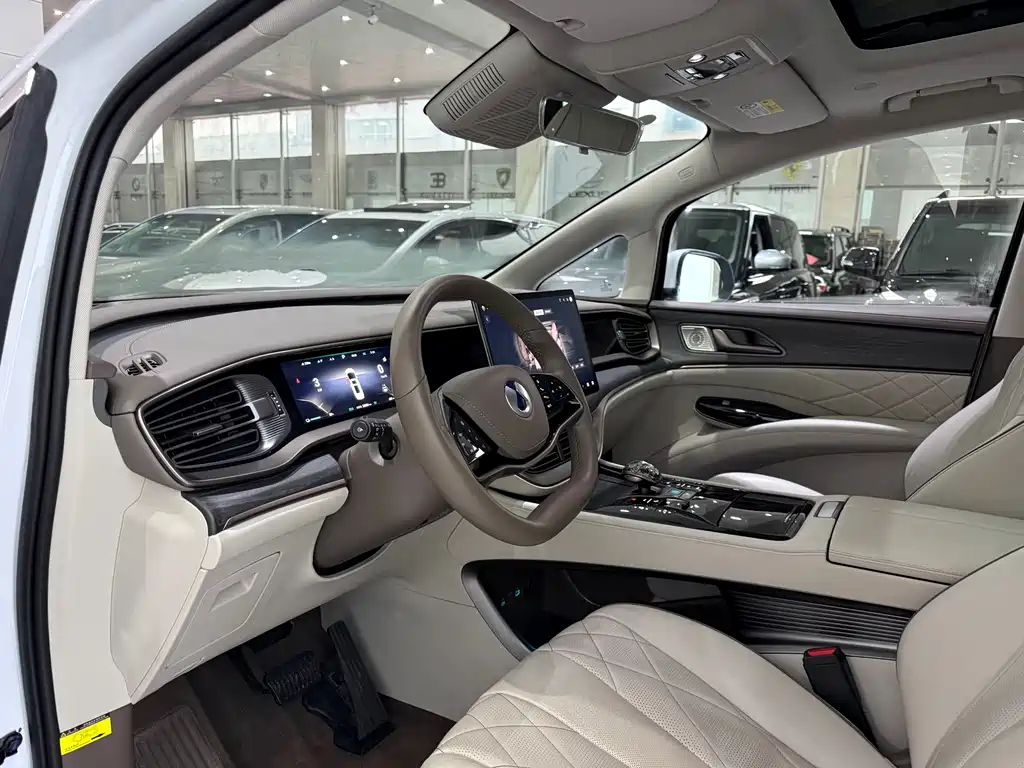 Denza D9 2022 DM-i 970 four-wheel drive premium model купить на сайте DeffCars