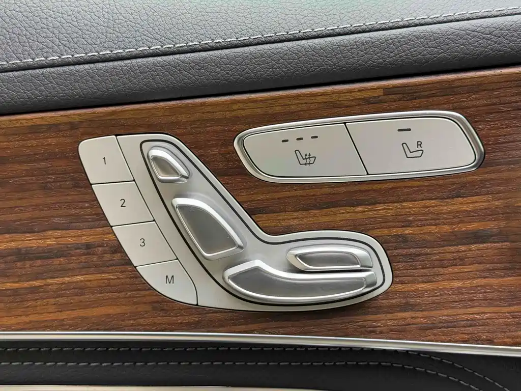Mercedes-Benz GLC 2020 GLC 300 L 4MATIC luxury model купить на сайте DeffCars