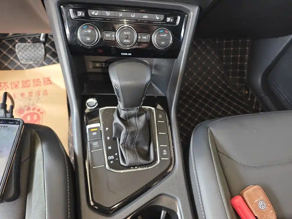 Tiguan L 2018 330TSI automatic two-wheel drive luxury version купить на сайте DeffCars