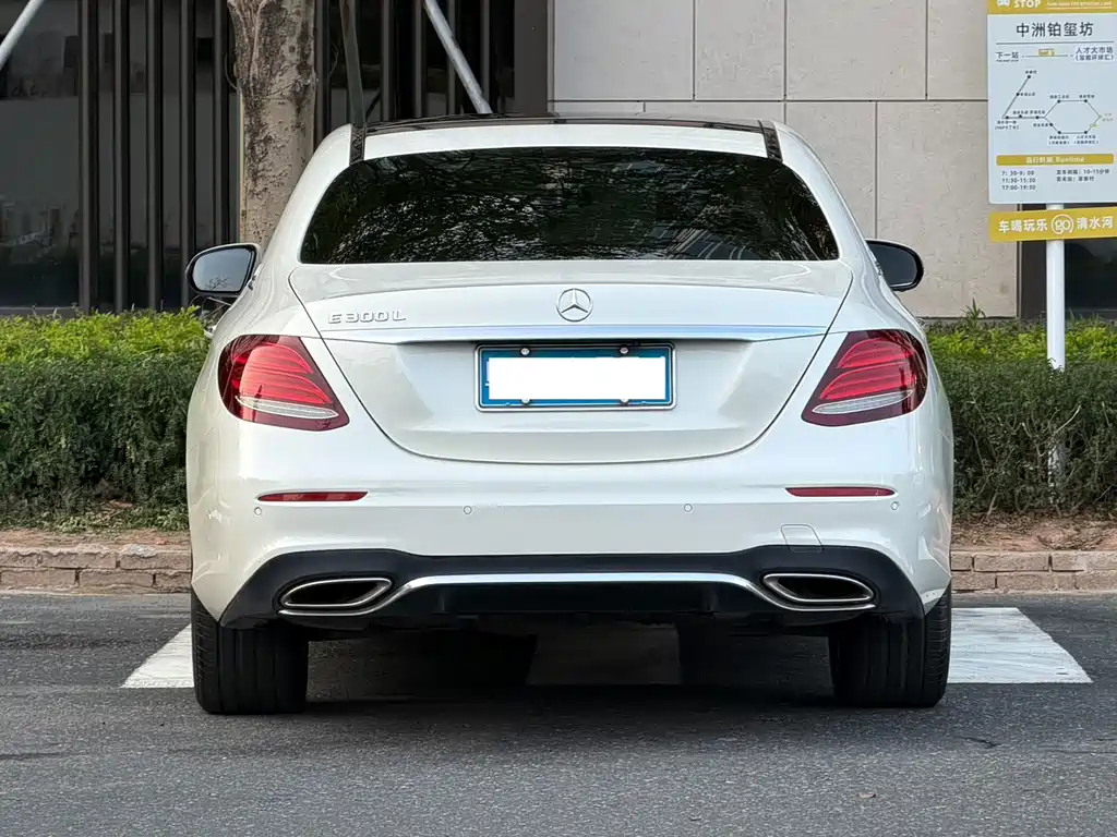 Mercedes-Benz E-Class 2016 E 300 L Sporty and Stylish купить на сайте DeffCars