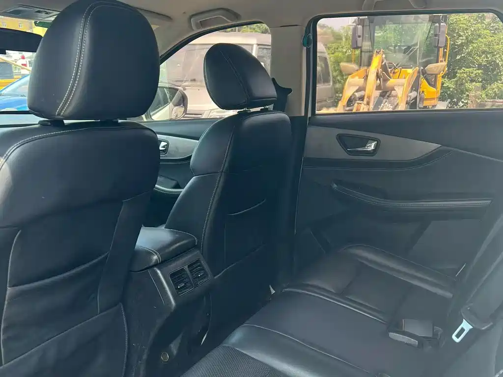 Fengguang S560 2018 1.8L manual comfort type 7 seats купить на сайте DeffCars