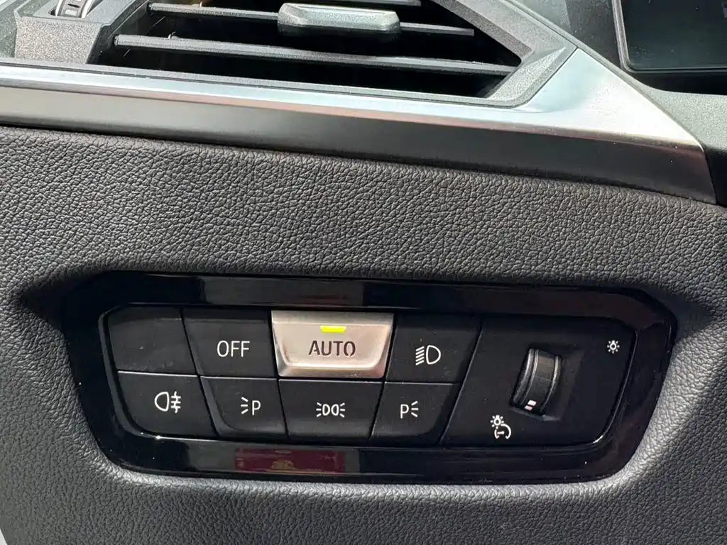 BMW 3 Series 2023 320Li M Sports Package купить на сайте DeffCars
