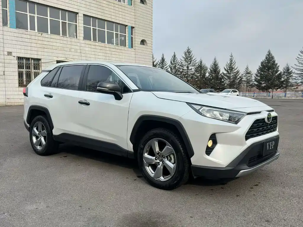 RAV4 Rongfang 2021 2.0L CVT four-wheel drive fashion PLUS version купить на сайте DeffCars