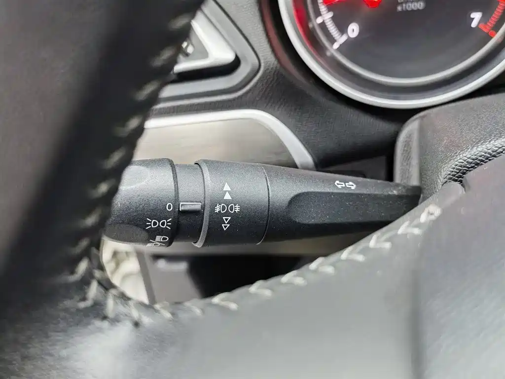 Peugeot 408 2015 1.2T automatic luxury version купить на сайте DeffCars