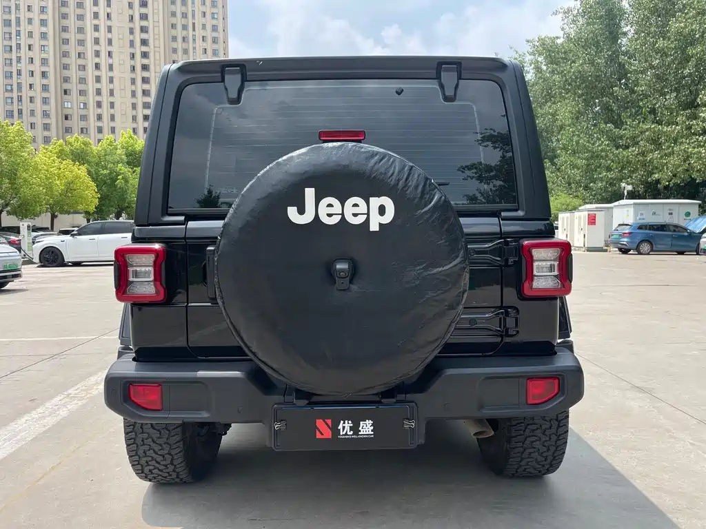 Wrangler 2021 2.0T Sahara four-door version купить на сайте DeffCars