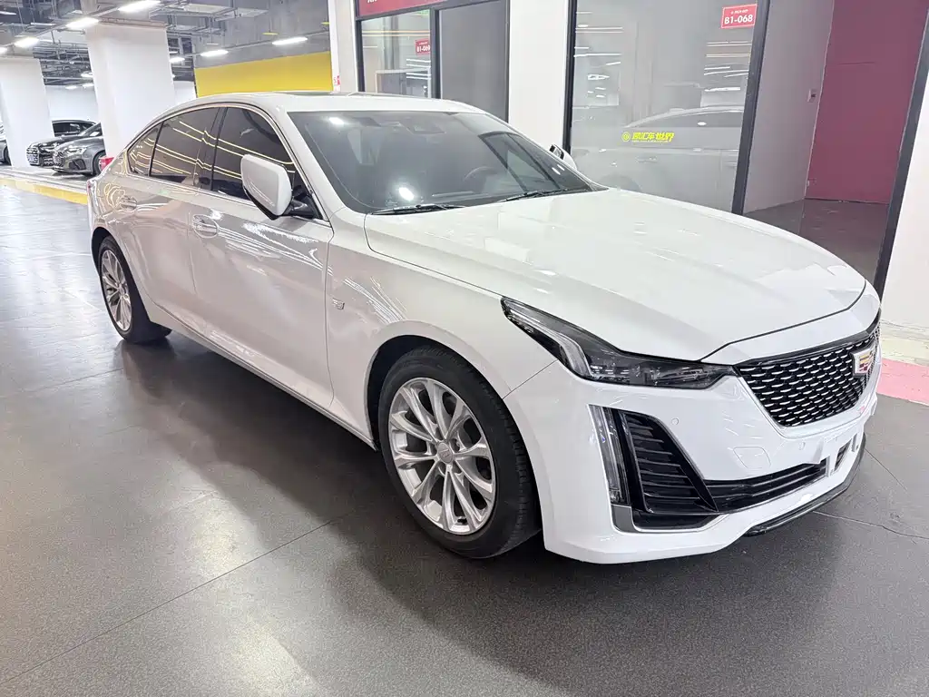 Cadillac CT5 2021 28T Fashion Model купить на сайте DeffCars