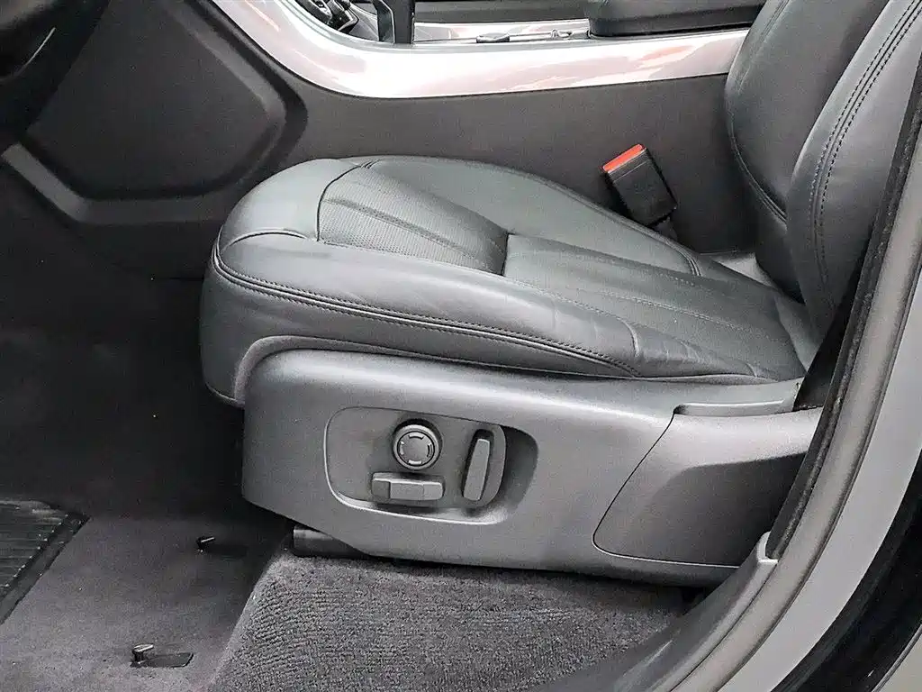 Range Rover Sport 2021 3.0 L6 SE купить на сайте DeffCars
