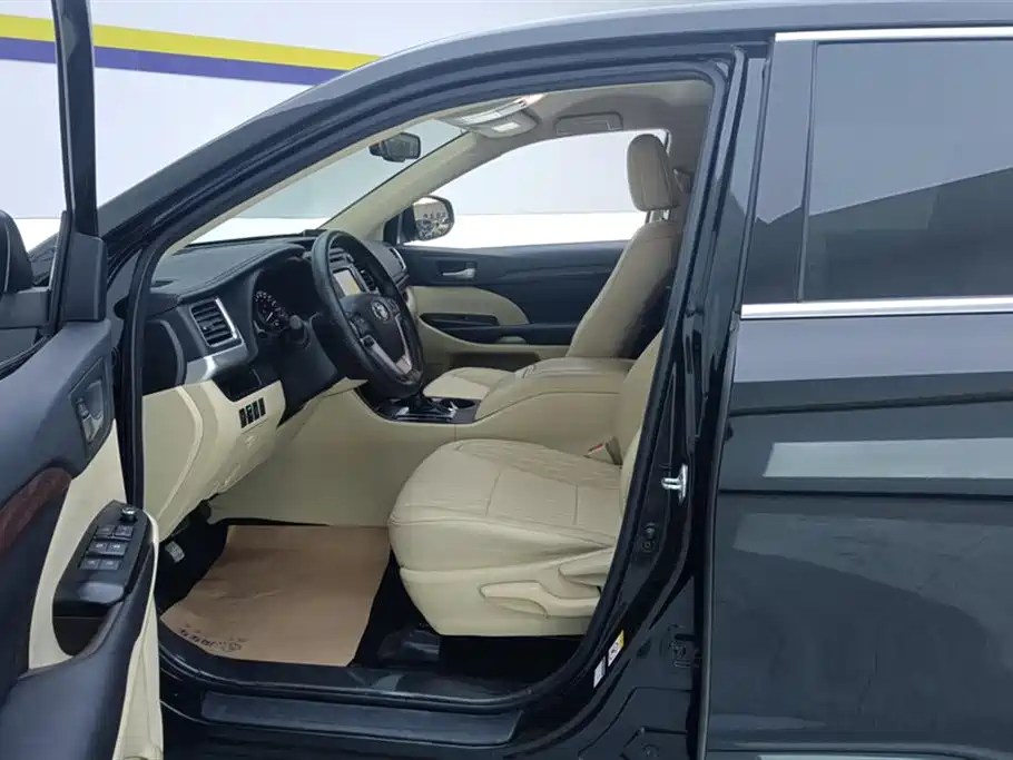 Highlander 2018 2.0T four-wheel drive elite version 7 seats National V купить на сайте DeffCars