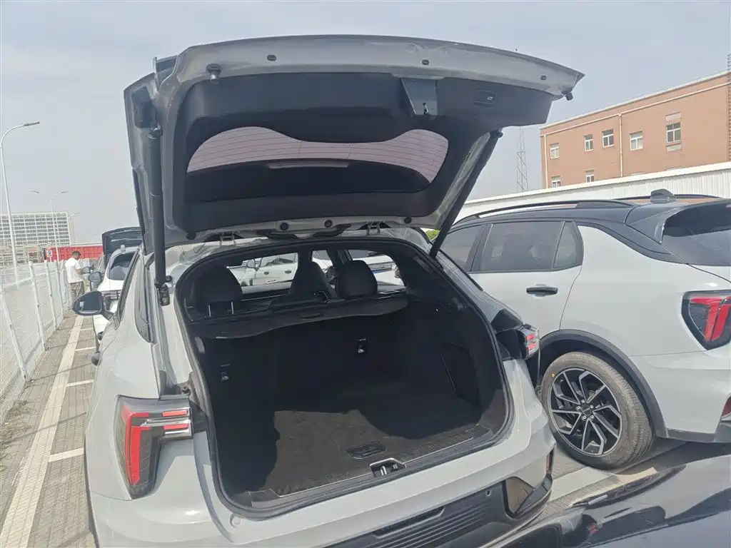 Lynk & Co 01 2023 1.5TD EM-F PM купить на сайте DeffCars