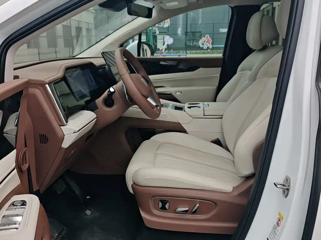 Summer 2025 DM-i 1.5T 180km Excellent Type купить на сайте DeffCars