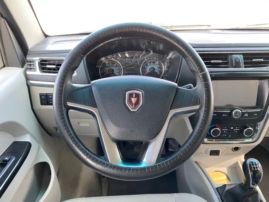 New Hiace X30L 2019 1.5L Fortune Edition National VI SWC15M купить на сайте DeffCars