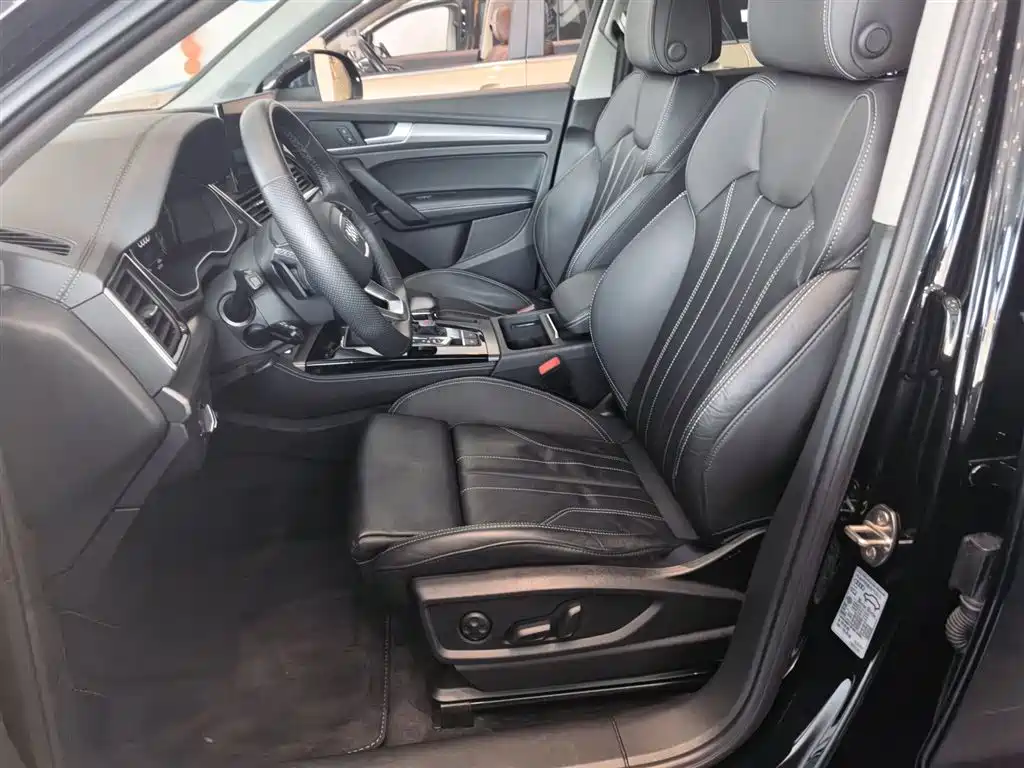 Audi Q5L 2022 facelift 45T luxury and dynamic model купить на сайте DeffCars