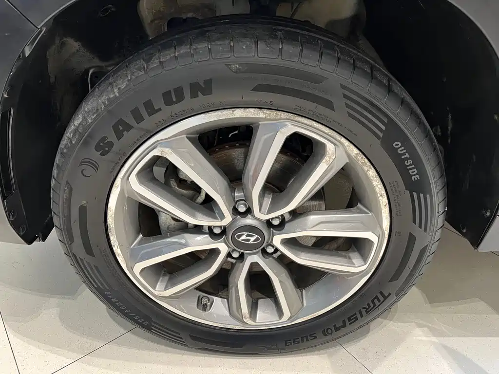 Beijing Hyundai ix35 2020 2.0L automatic two-wheel drive Zhiyong·Enjoy Edition купить на сайте DeffCars