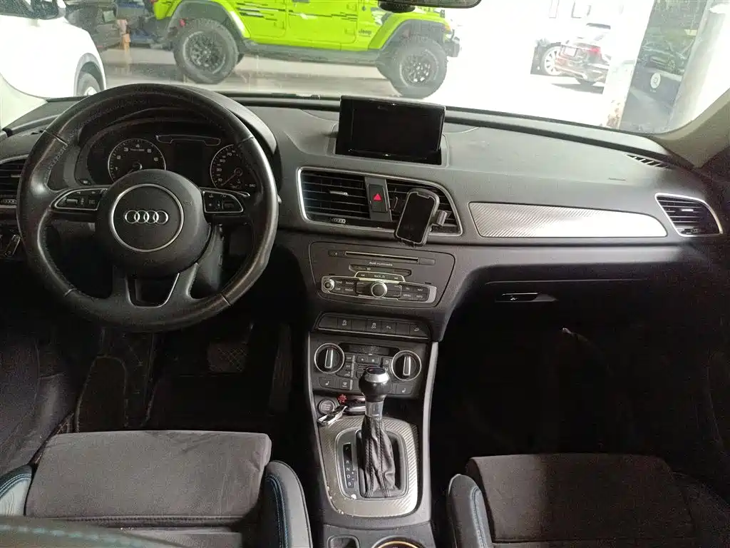 Audi Q3 2018 30th Anniversary Model 35 TFSI Sports купить на сайте DeffCars