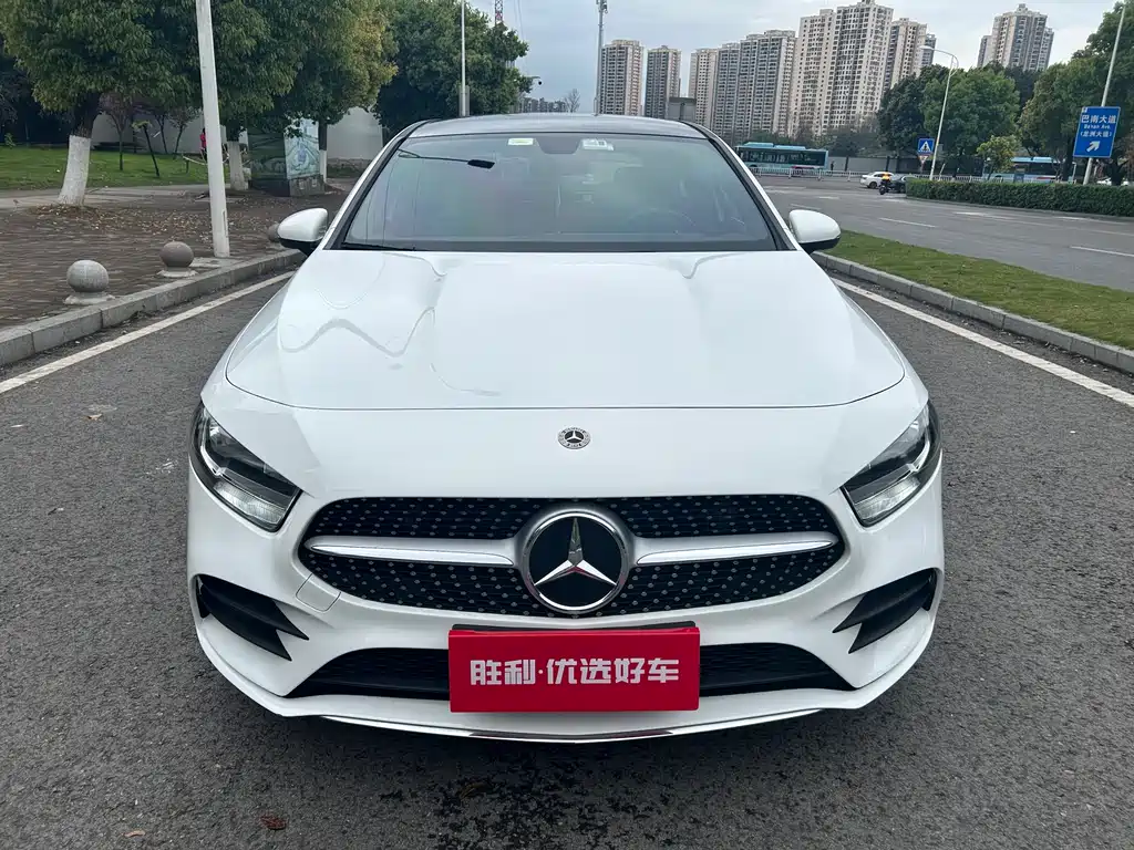 Mercedes-Benz A-Class 2021 facelift A 180 L sports sedan купить на сайте DeffCars