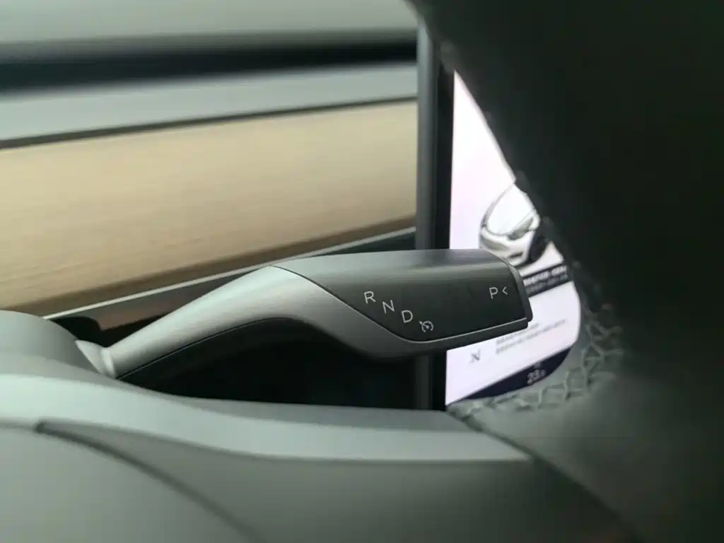 Model Y 2021 standard range rear-wheel drive version купить на сайте DeffCars
