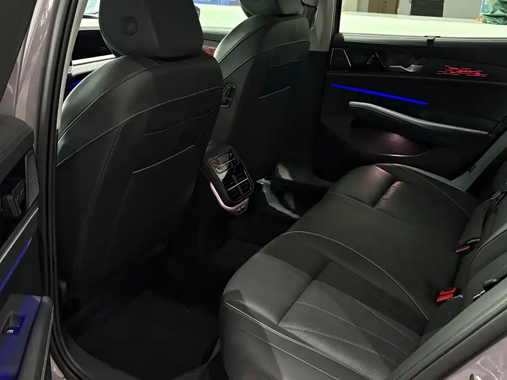 Passat 2025 Pro 380TSI Dragon Edition купить на сайте DeffCars