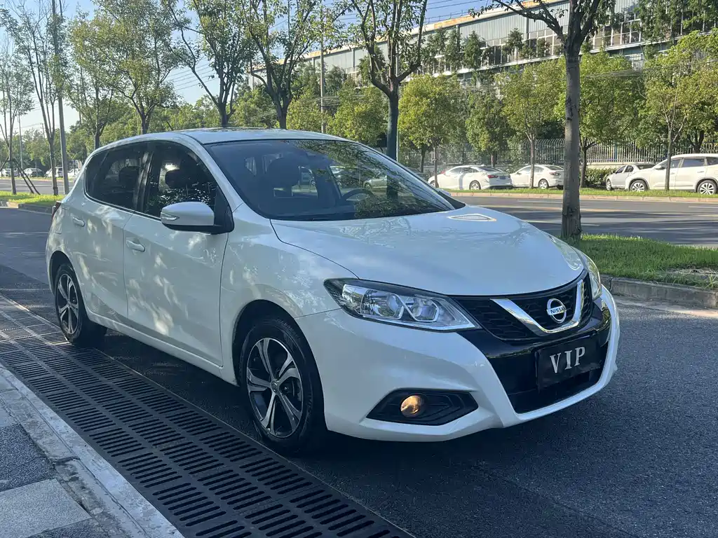 Tiida 2016 1.6L CVT Smart Travel Edition купить на сайте DeffCars