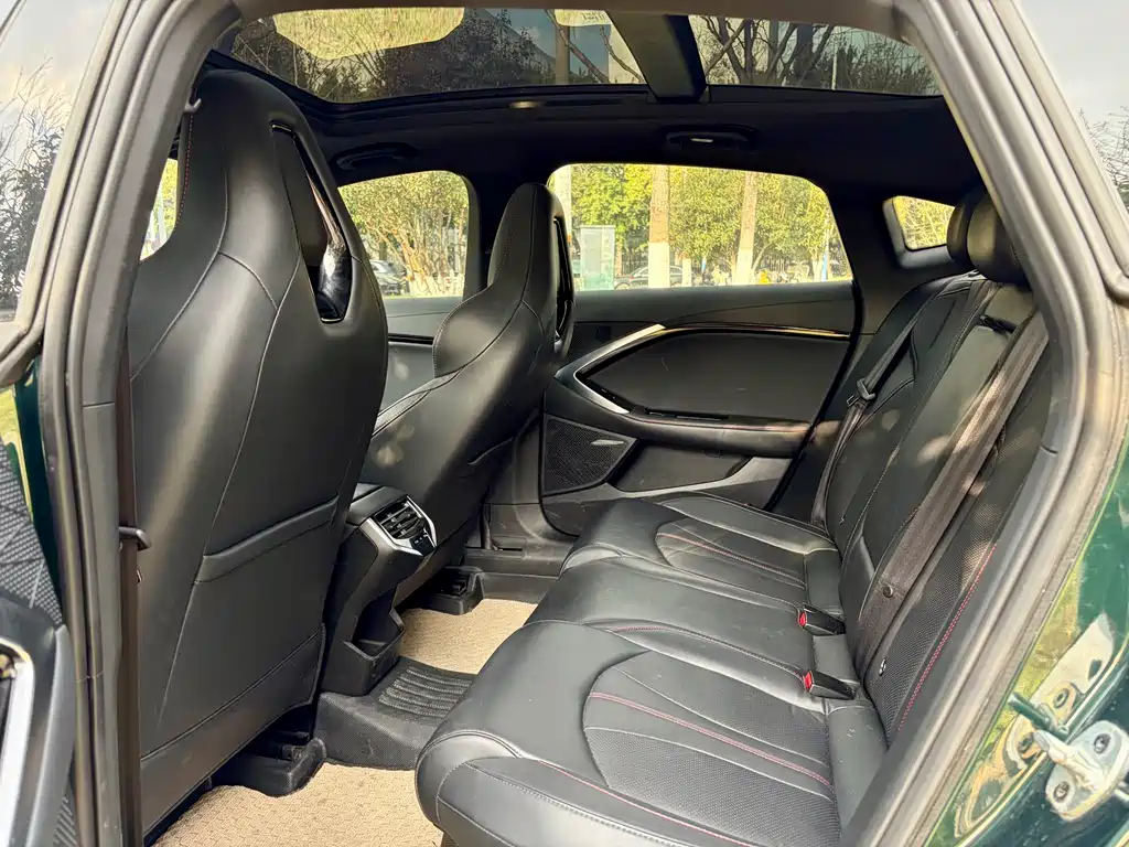 MG7 2023 2.0T automatic Trophy+ engine version купить на сайте DeffCars