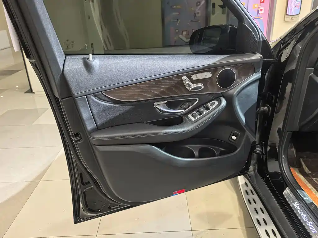 Mercedes-Benz GLC 2020 GLC 260 L 4MATIC luxury model купить на сайте DeffCars