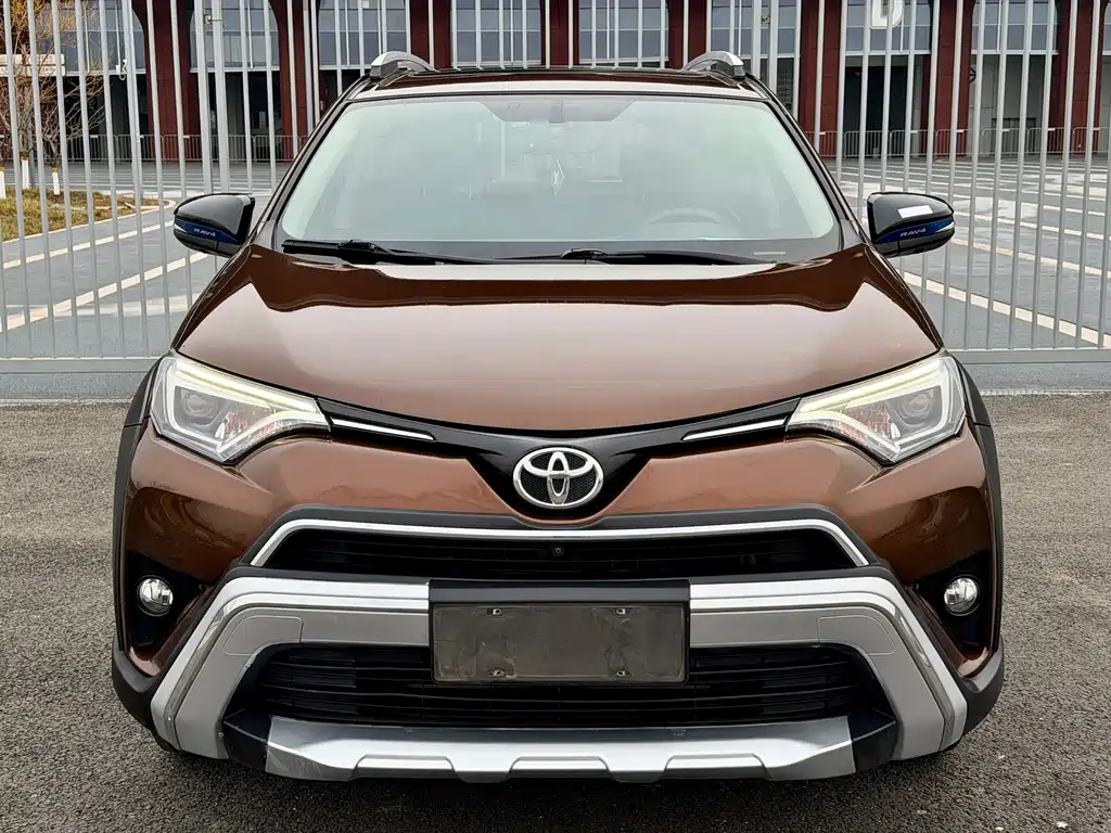 RAV4 Rongfang 2019 2.0L CVT 2WD Fashion X Limited Edition National VI купить на сайте DeffCars
