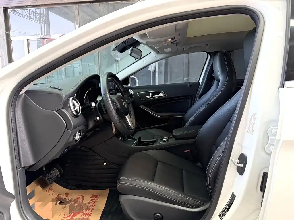 Mercedes-Benz GLA (imported) 2015 GLA 200 купить на сайте DeffCars