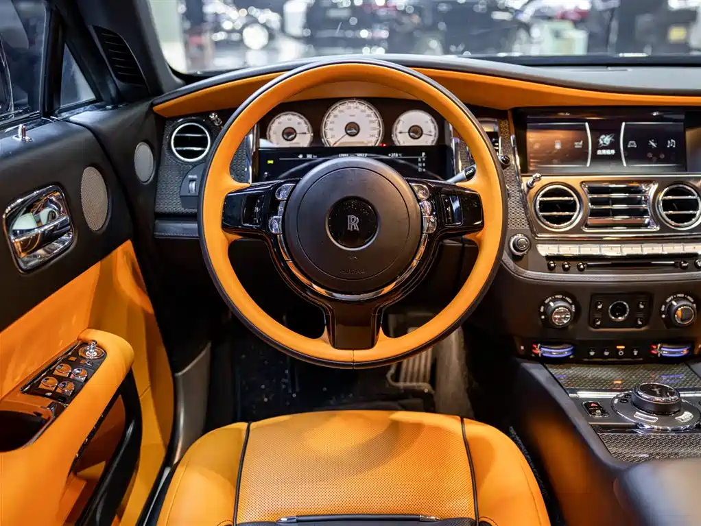 Phantom 2018 6.6T Black Badge купить на сайте DeffCars