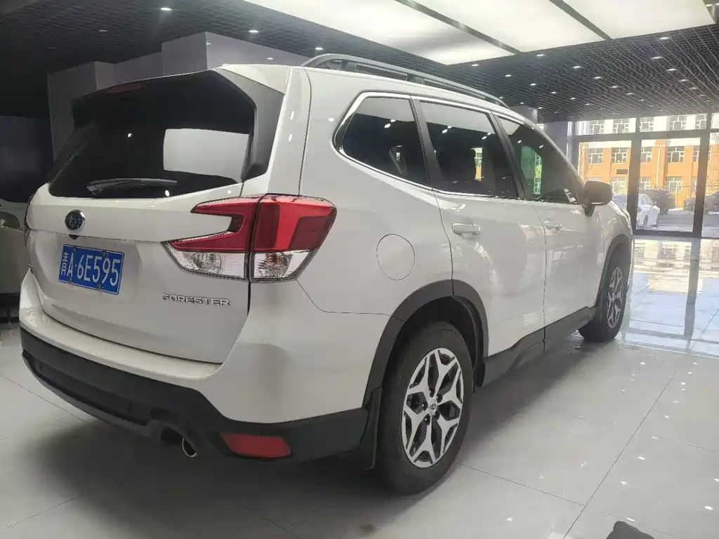 Forester 2022 2.0i AWD Deluxe Edition EyeSight купить на сайте DeffCars
