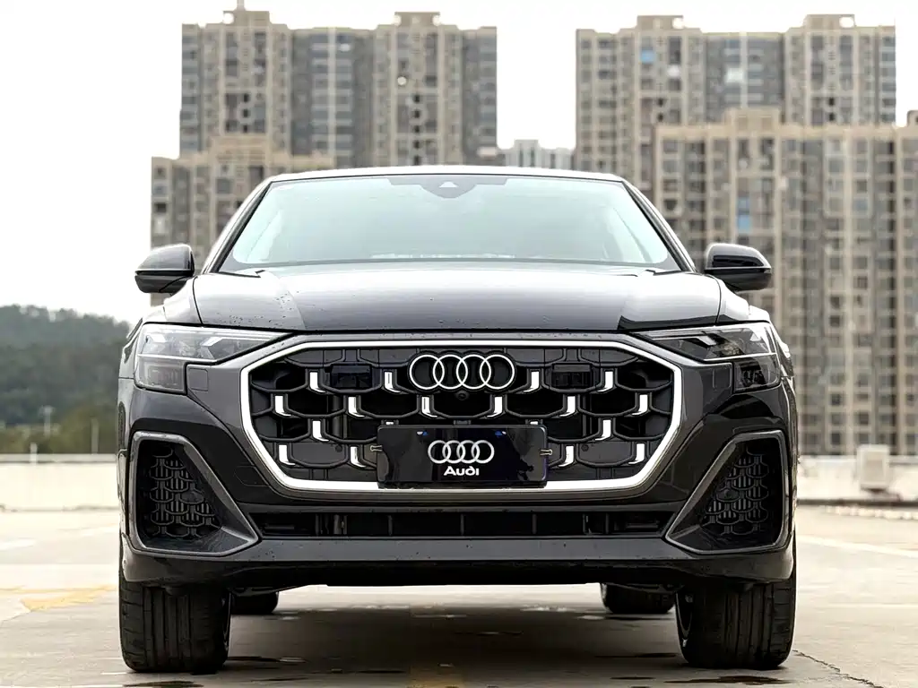 Audi Q8 2024 55 TFSI luxury and dynamic model купить на сайте DeffCars