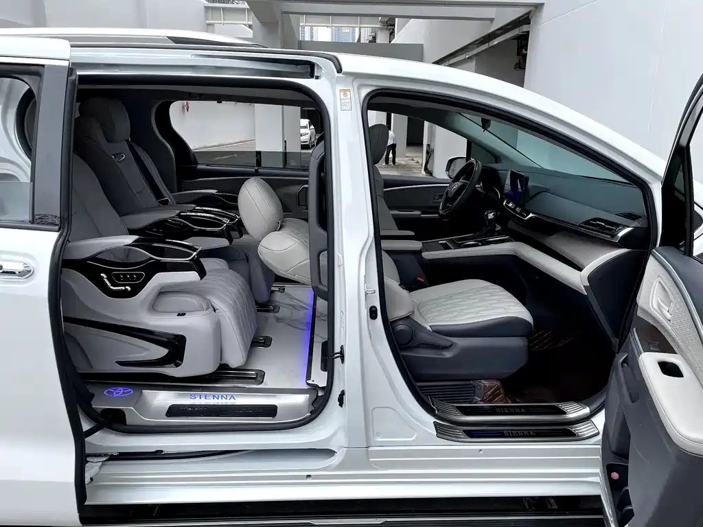 SIENNA 2021 2.5L Hybrid Comfort Edition купить на сайте DeffCars