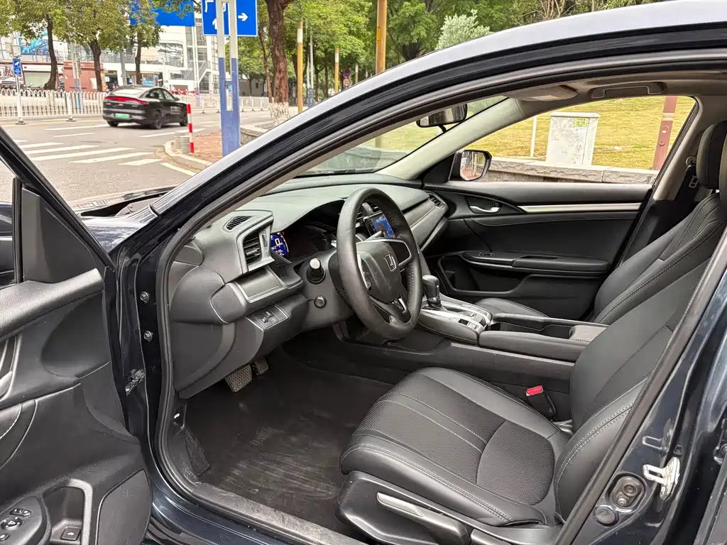 Civic 2016 180TURBO CVT Comfort Edition купить на сайте DeffCars