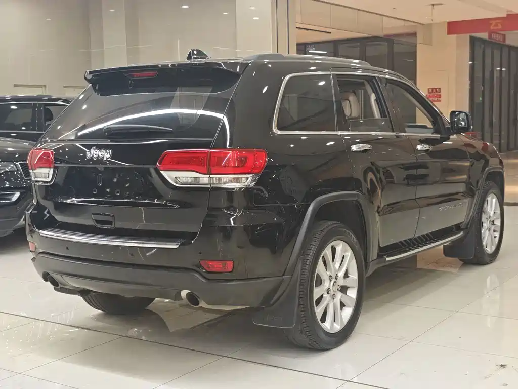Grand Cherokee imported 2017 3.6L Elite Navigation Edition купить на сайте DeffCars