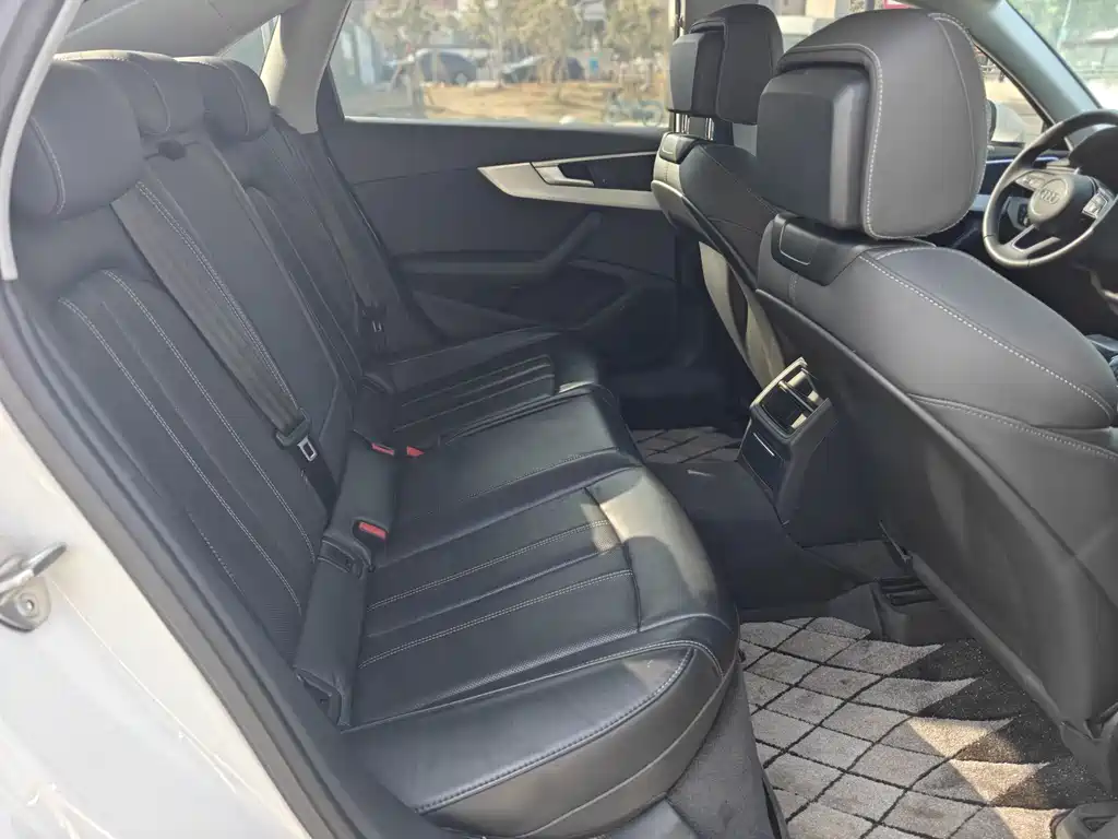 Audi A4L 2023 40 TFSI Fashionable and Dynamic купить на сайте DeffCars